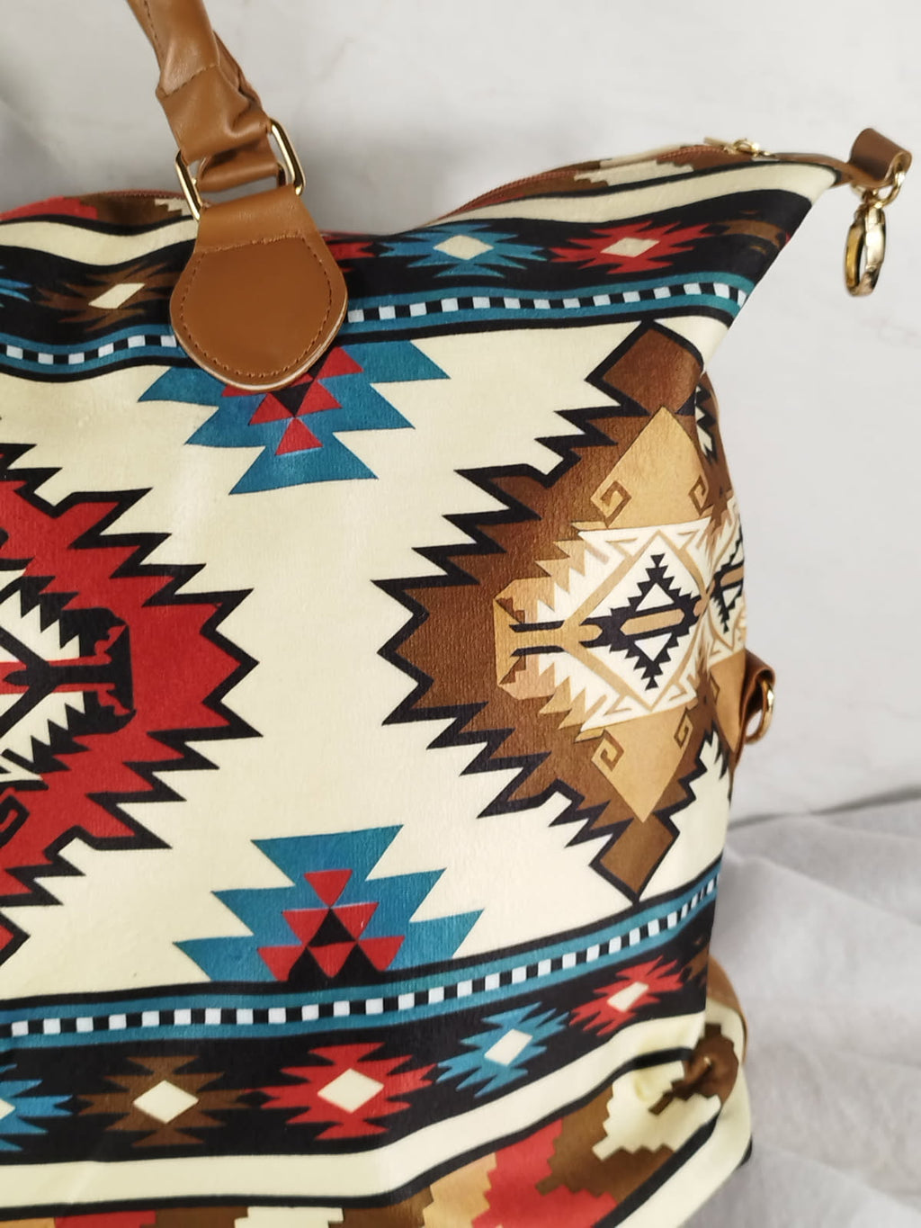 Sac XXL motif amérindien léger et pratique