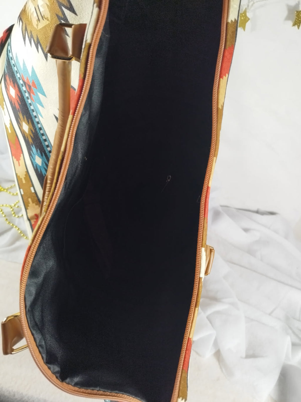 Sac XXL motif amérindien léger et pratique