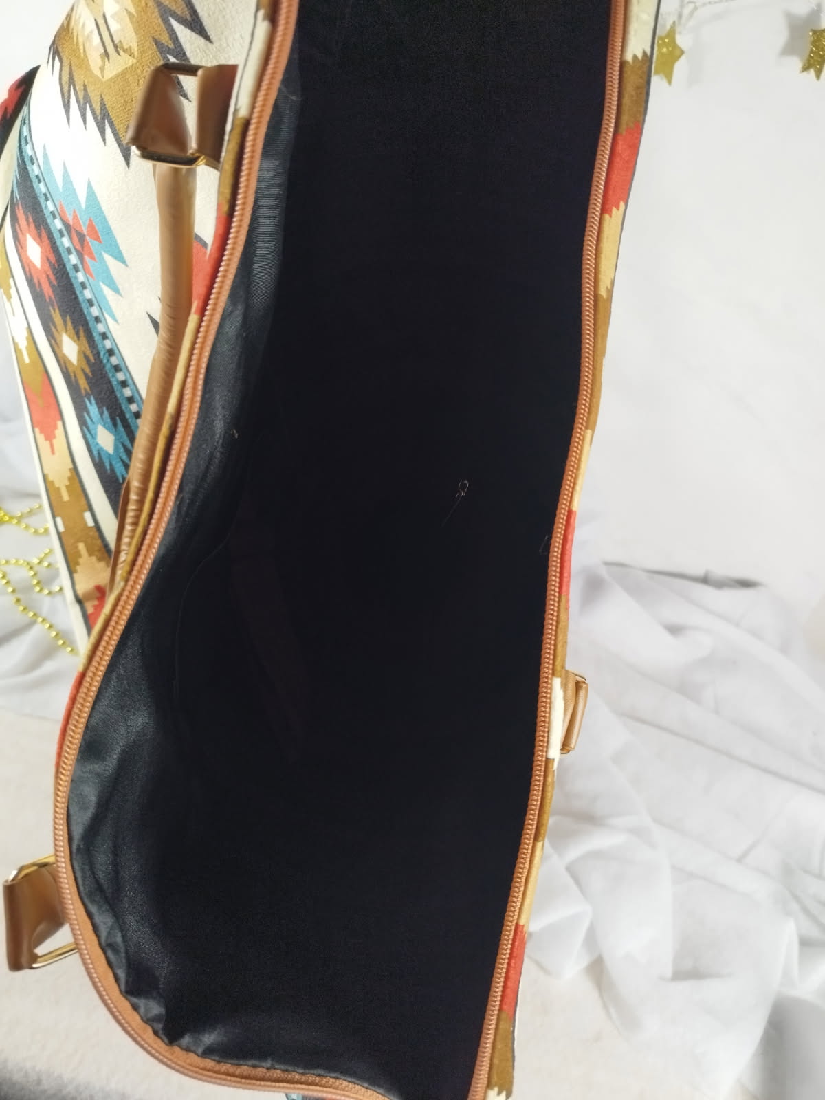 Sac XXL motif amérindien léger et pratique